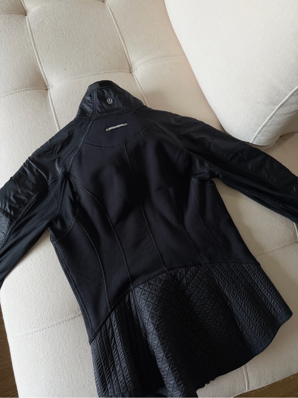 Lululemon Jacket - Picture 4 of 4